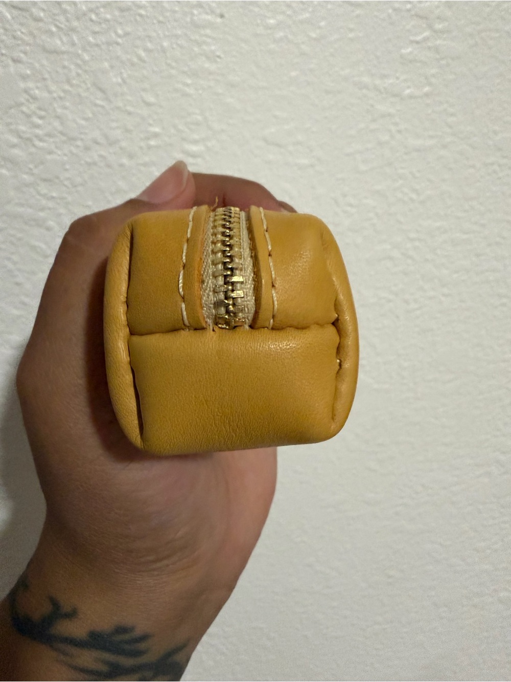 Portland Leather Dopp Keychain - Picture 5 of 5